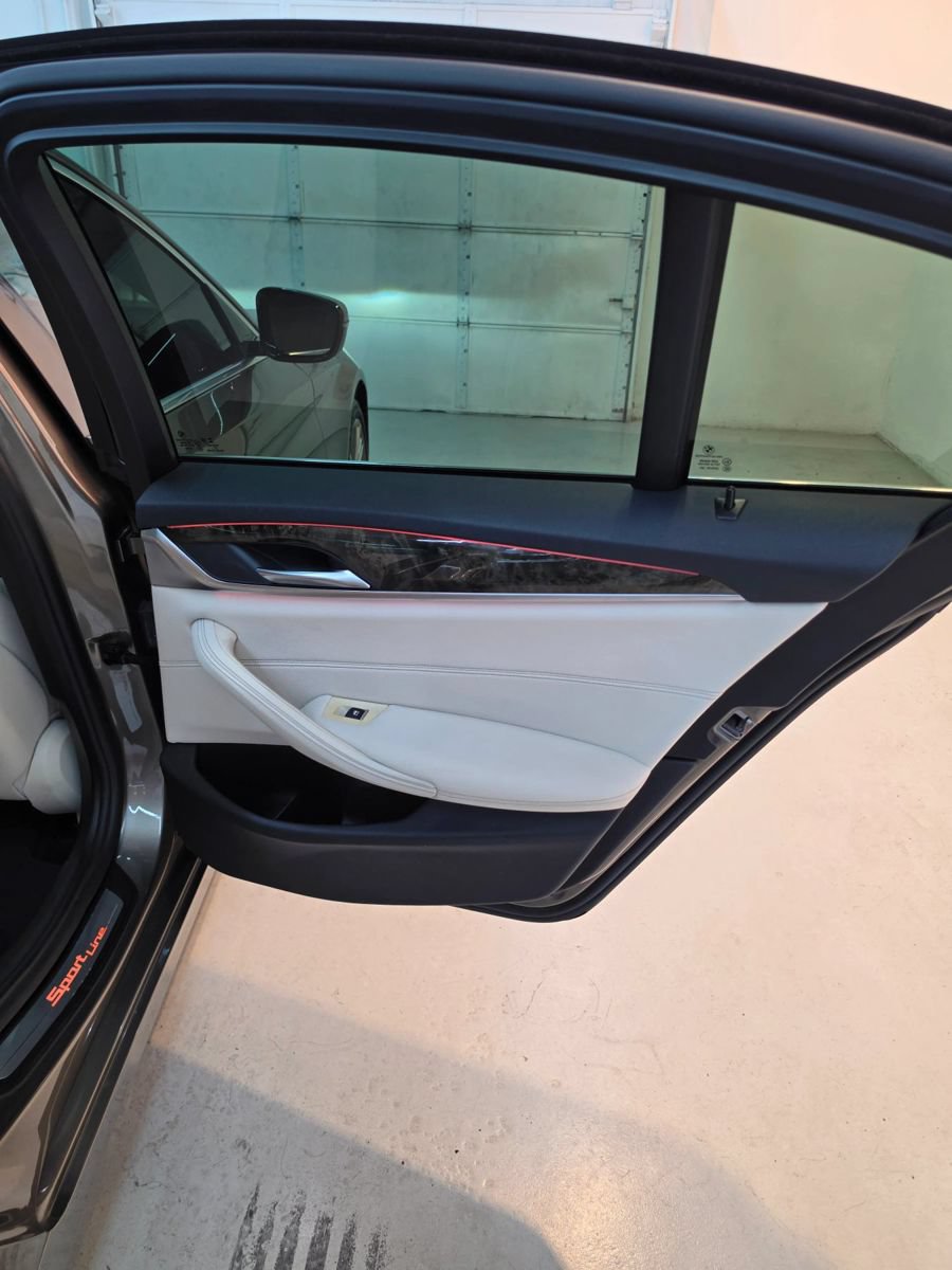 Used 2018 BMW 540i RWD image 44