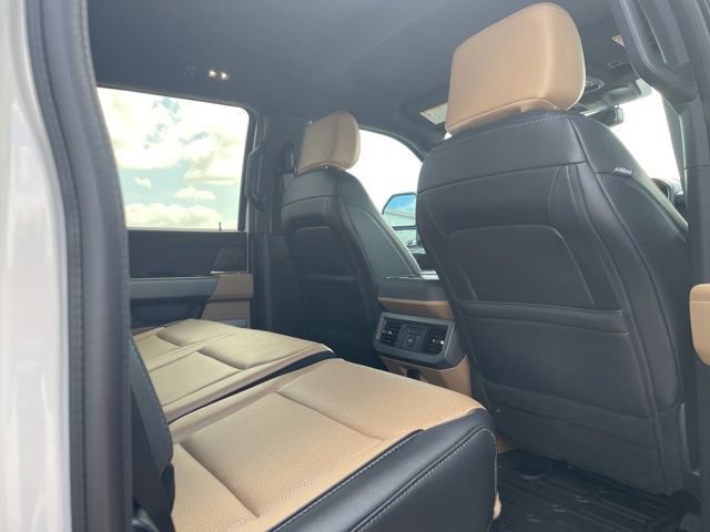 Used 2026 Ford F250 Lariat w/ Lariat Premium Package AWD/4WD image 18