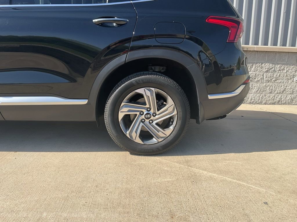 Used 2022 Hyundai Santa Fe SEL w/ Convenience Package image 6