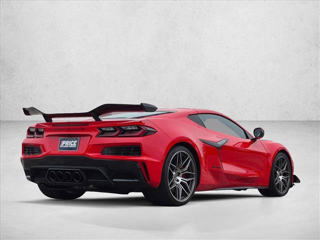 Used 2024 Chevrolet Corvette Z06 RWD image 5