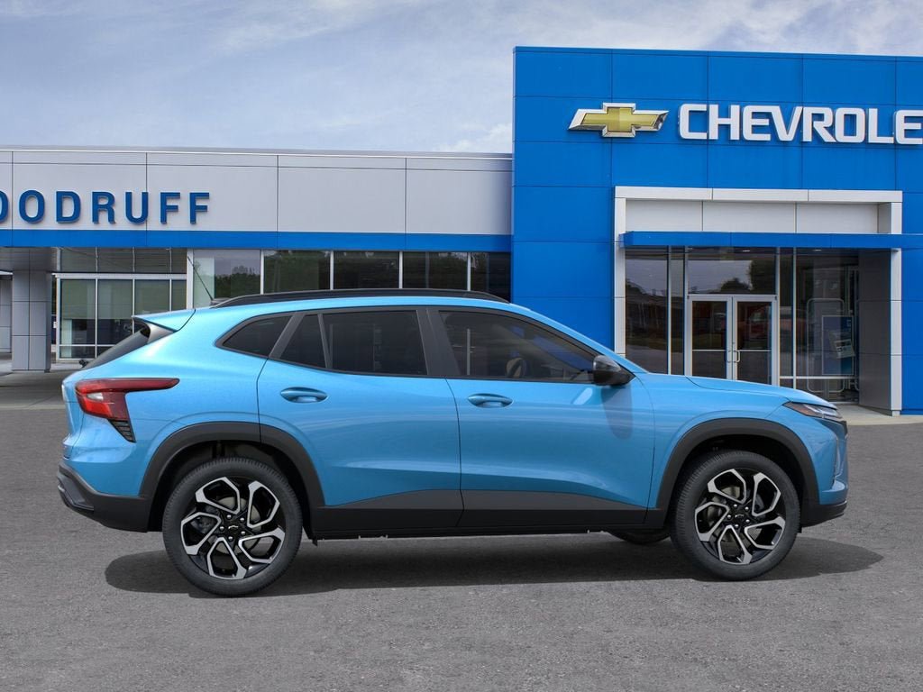 New 2026 Chevrolet Trax RS w/ Sunroof Package FWD image 5