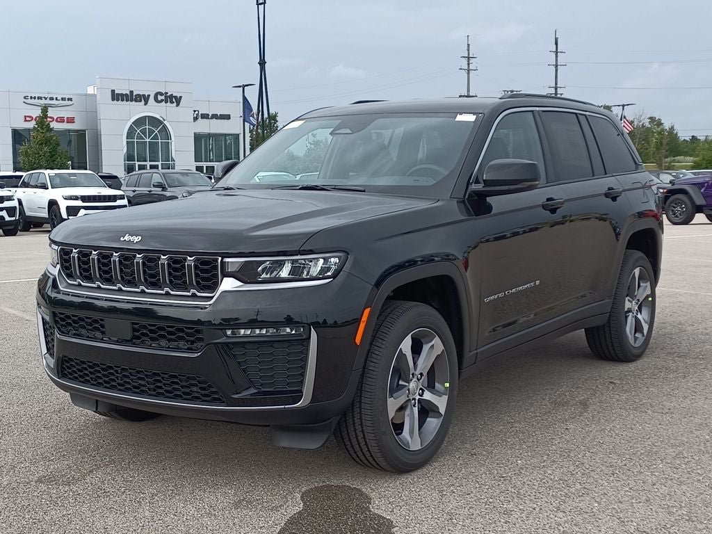 New 2026 Jeep Grand Cherokee Limited AWD/4WD image 2