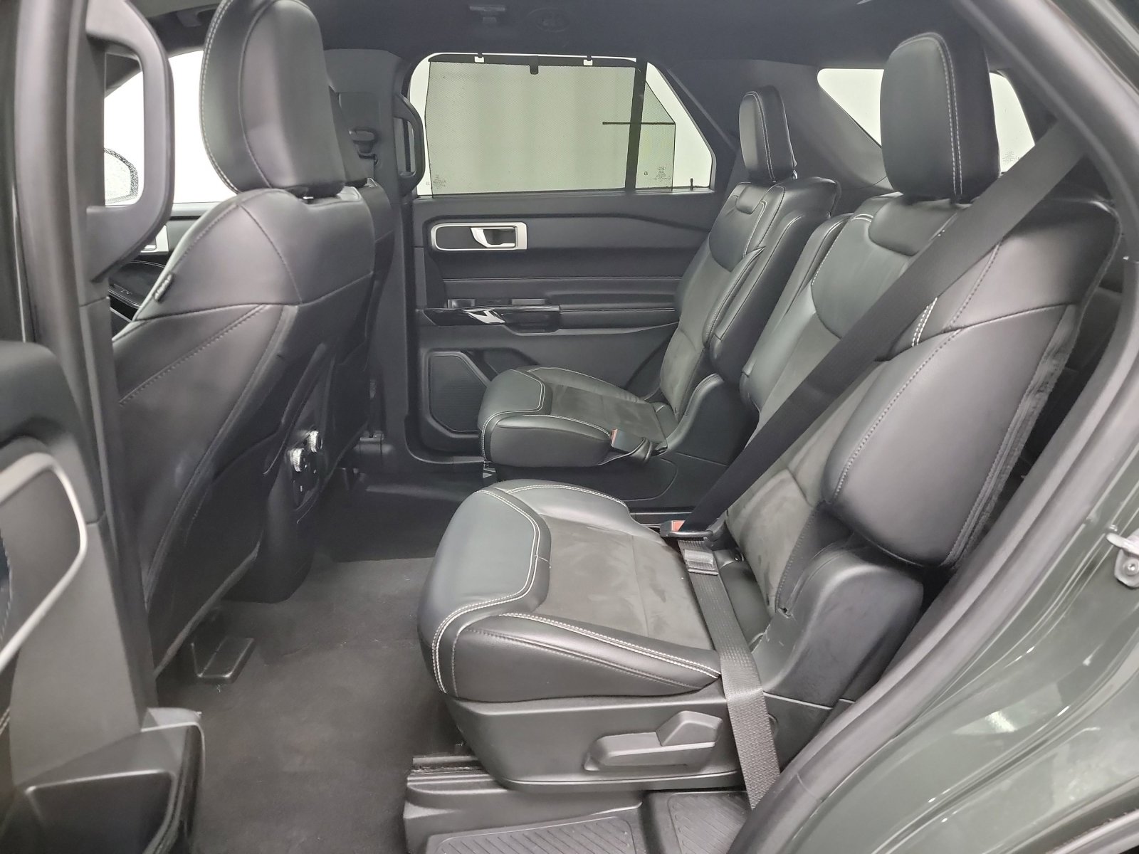 Used 2022 Ford Explorer ST image 28