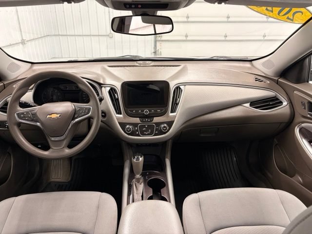 Used 2020 Chevrolet Malibu LS FWD image 13