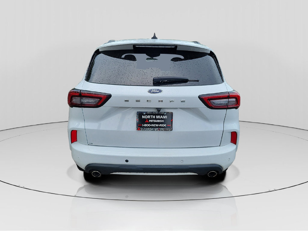 Used 2023 Ford Escape ST-Line w/ Tech Pack #1 FWD image 6