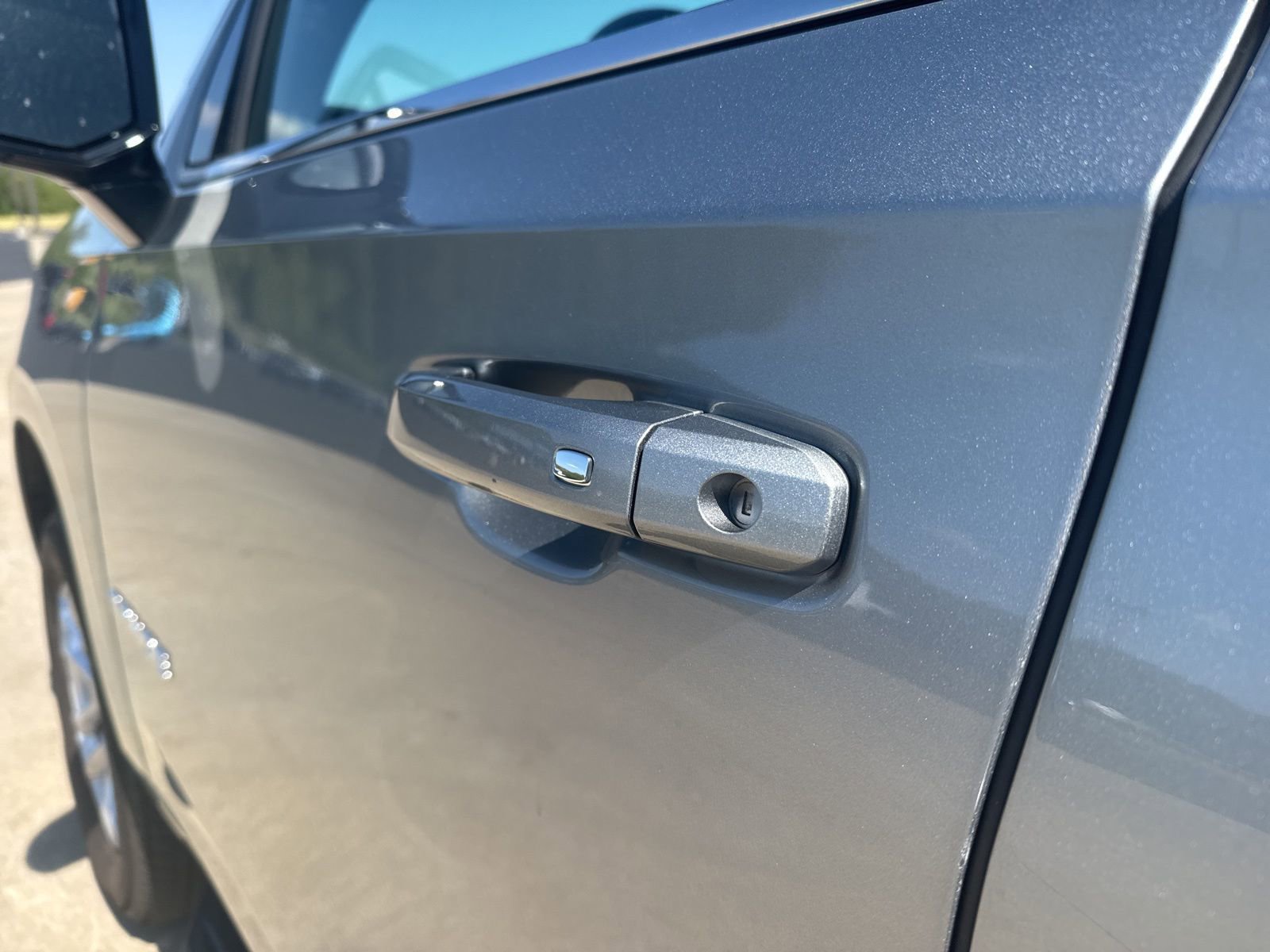 Used 2025 Chevrolet Tahoe LT AWD/4WD image 11