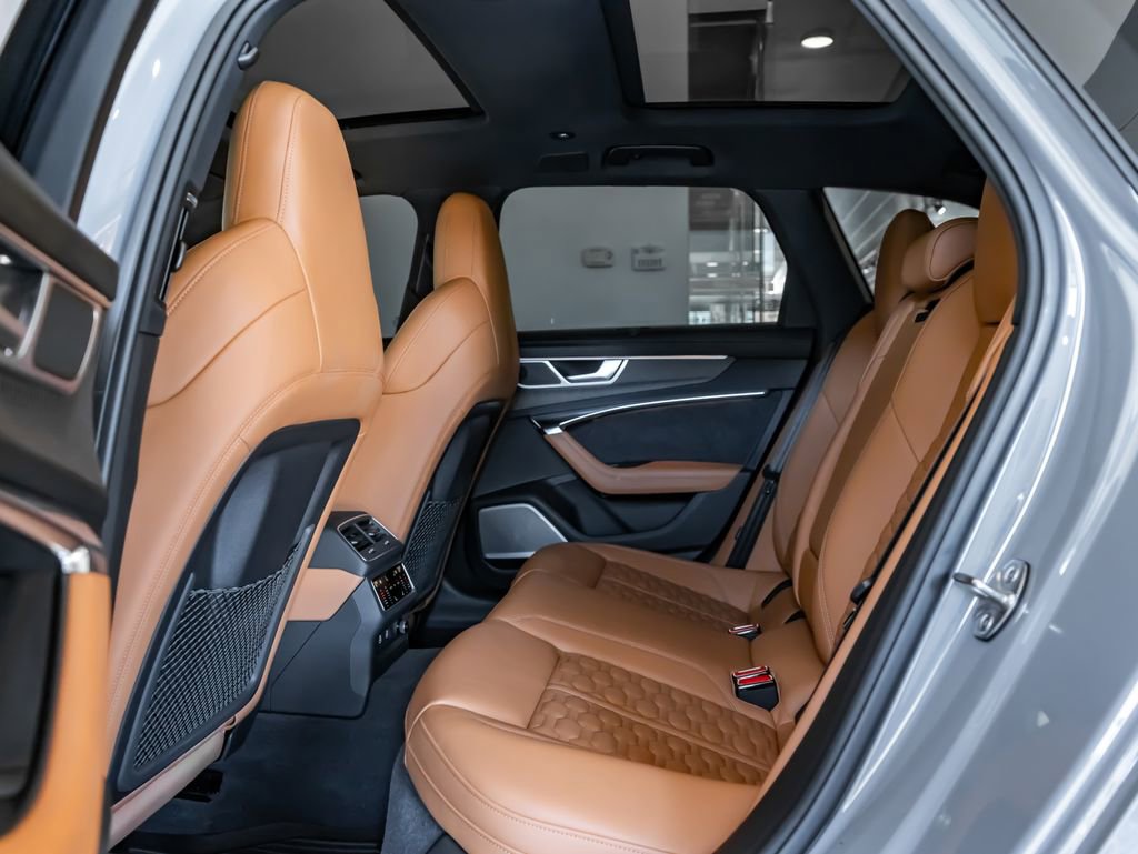 Used 2024 Audi RS 6 performance image 26