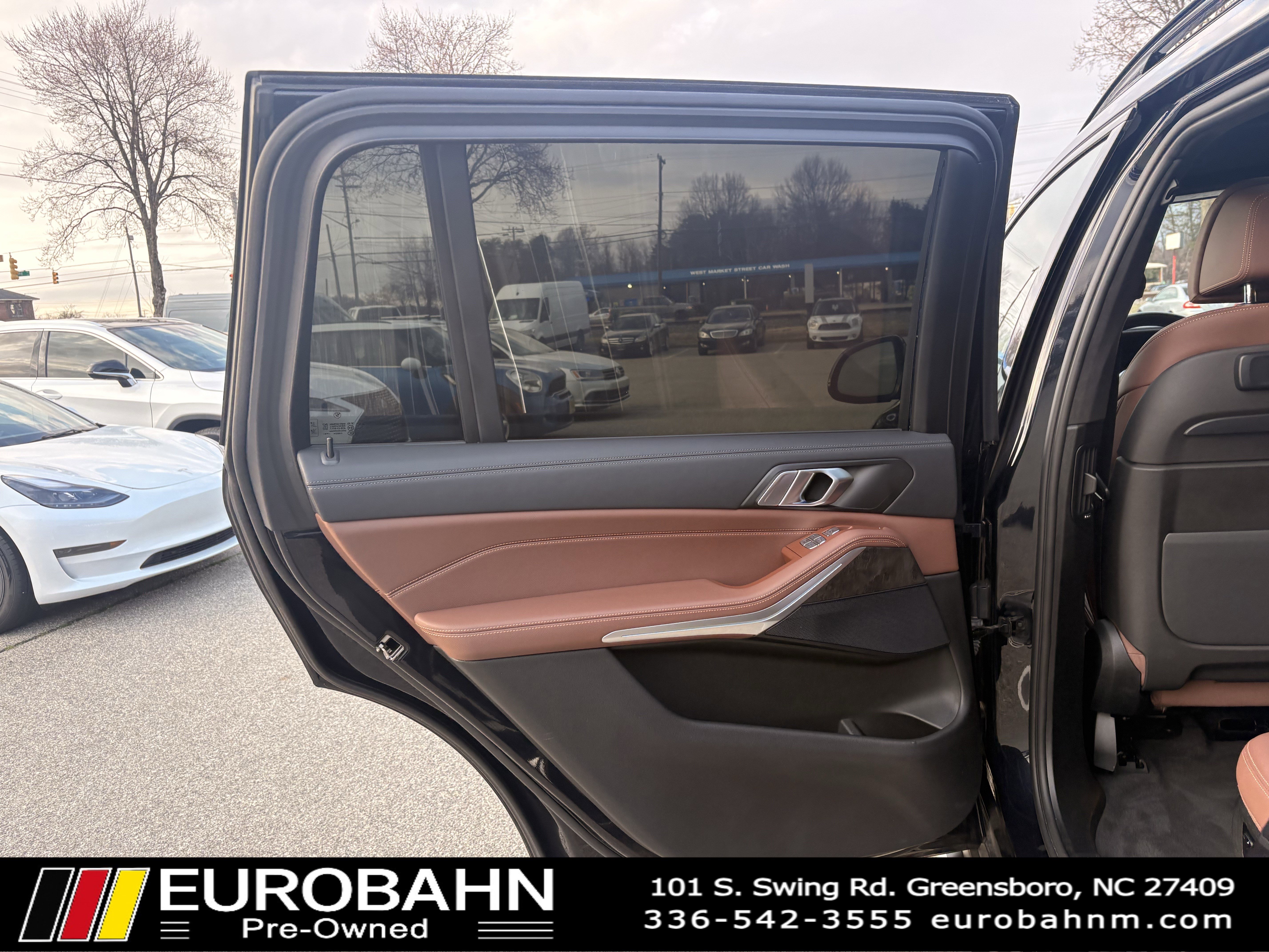 Used 2022 BMW X7 xDrive40i w/ M Sport Package image 13