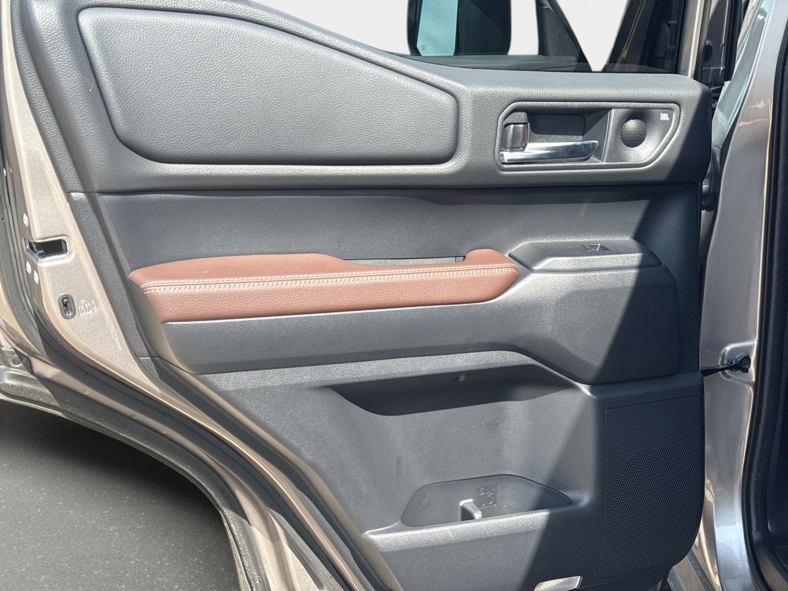 Used 2025 Toyota Land Cruiser w/ Premium Package image 12