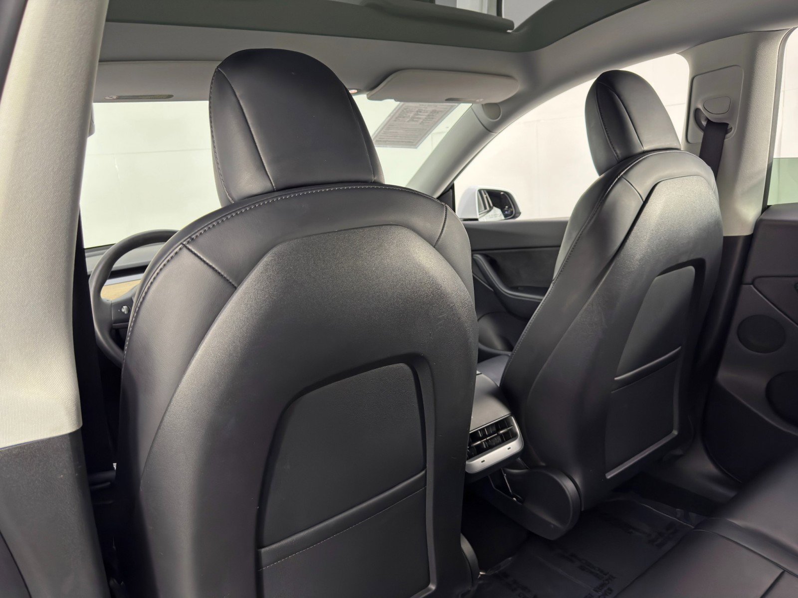 Used 2021 Tesla Model Y Long Range image 35