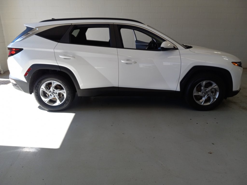 Used 2024 Hyundai Tucson SEL FWD image 2