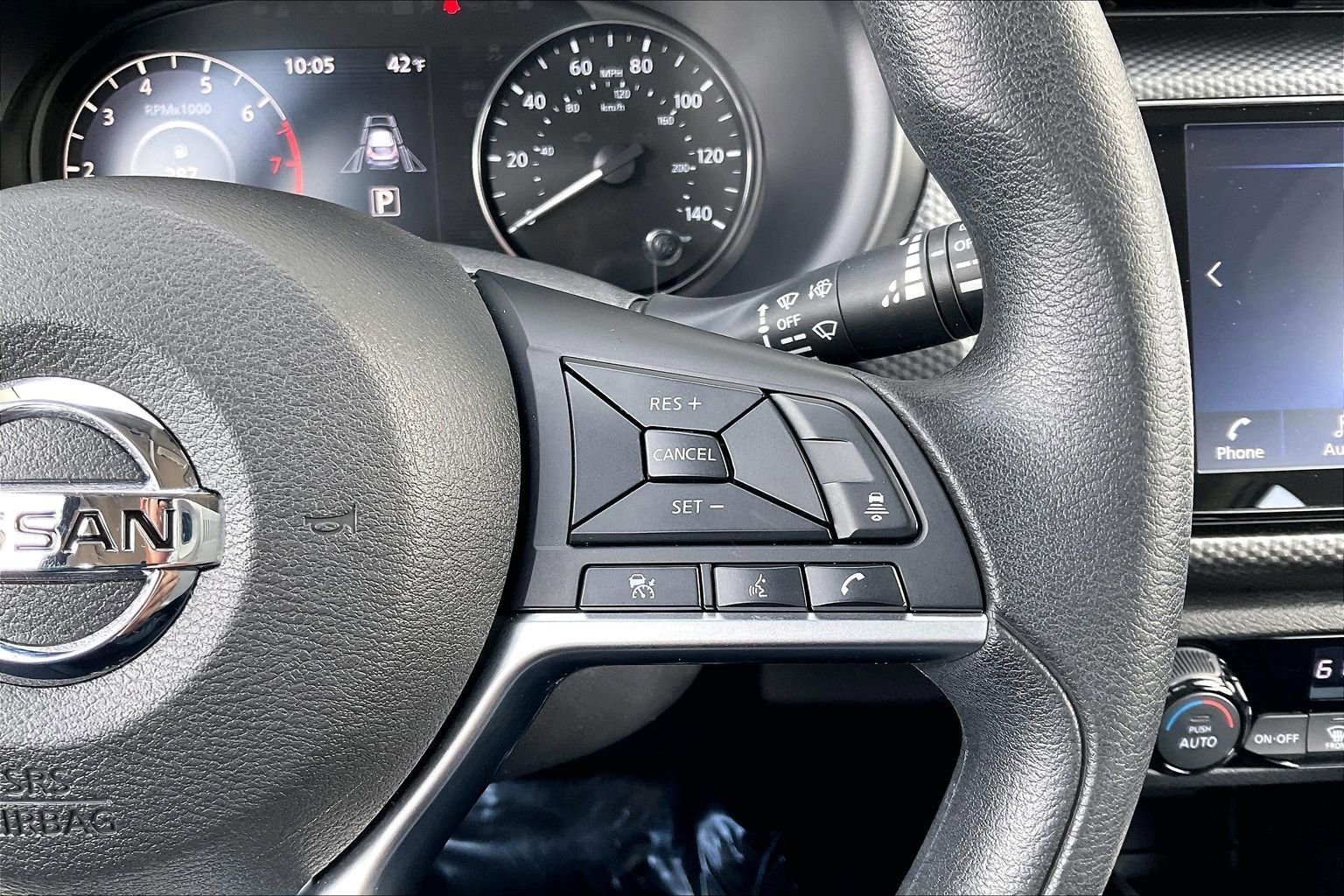 Used 2021 Nissan Kicks SV image 11