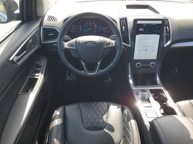 Used 2023 Ford Edge Titanium AWD/4WD image 24