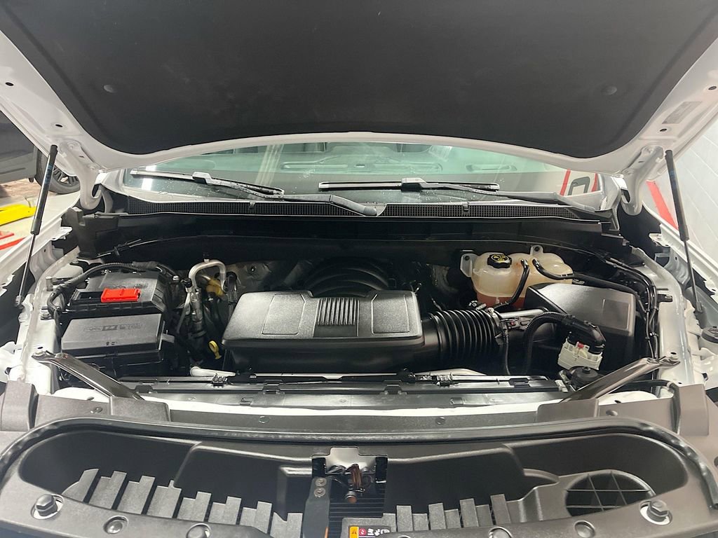 Used 2023 Chevrolet Tahoe Premier AWD/4WD image 33