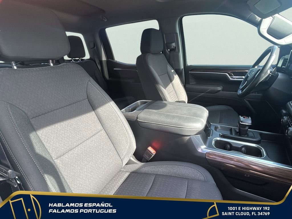 Certified 2025 Chevrolet Silverado 1500 RST AWD/4WD image 32
