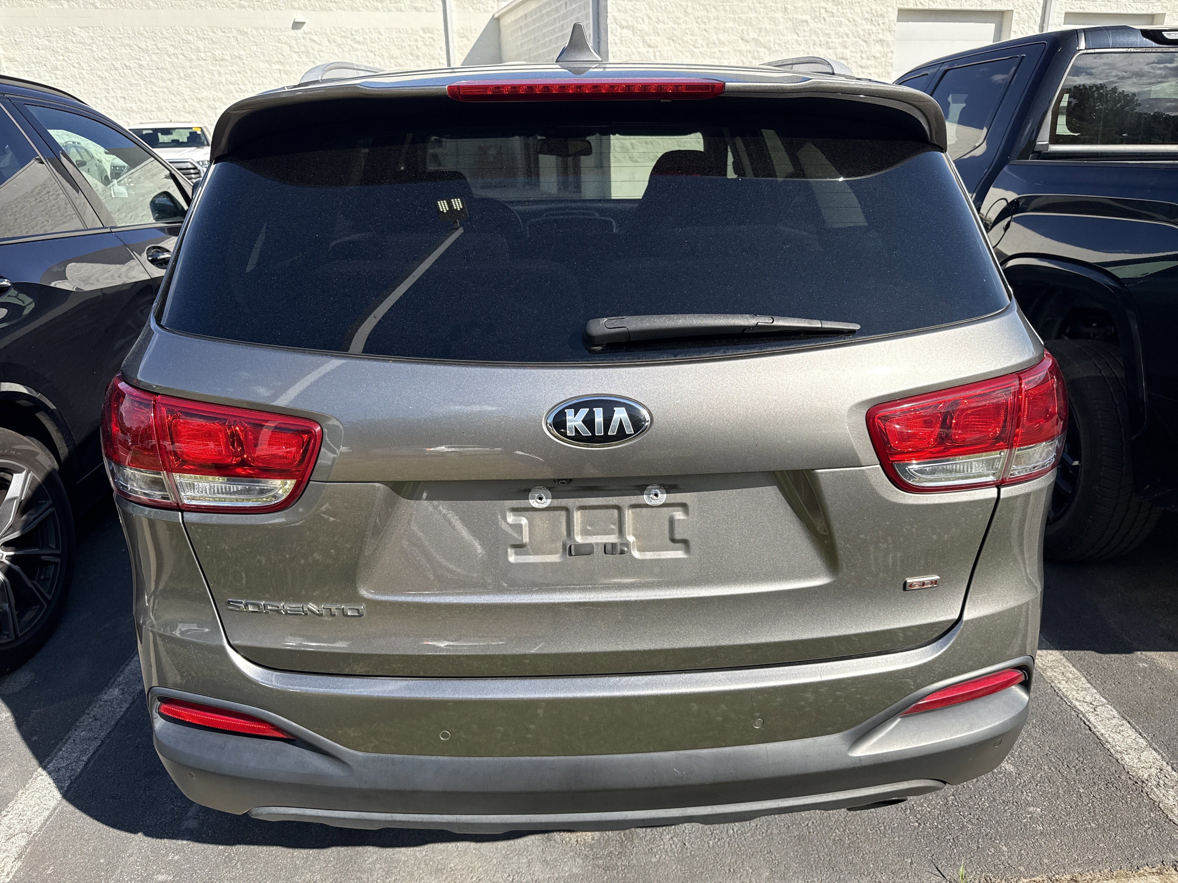 Used 2018 Kia Sorento LX image 7