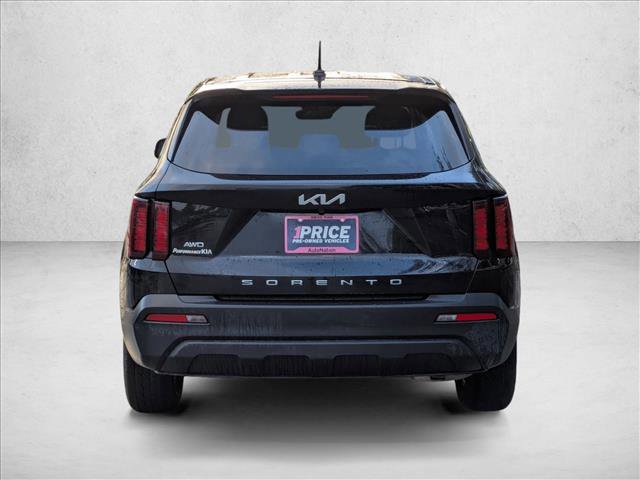 Used 2022 Kia Sorento LX image 7