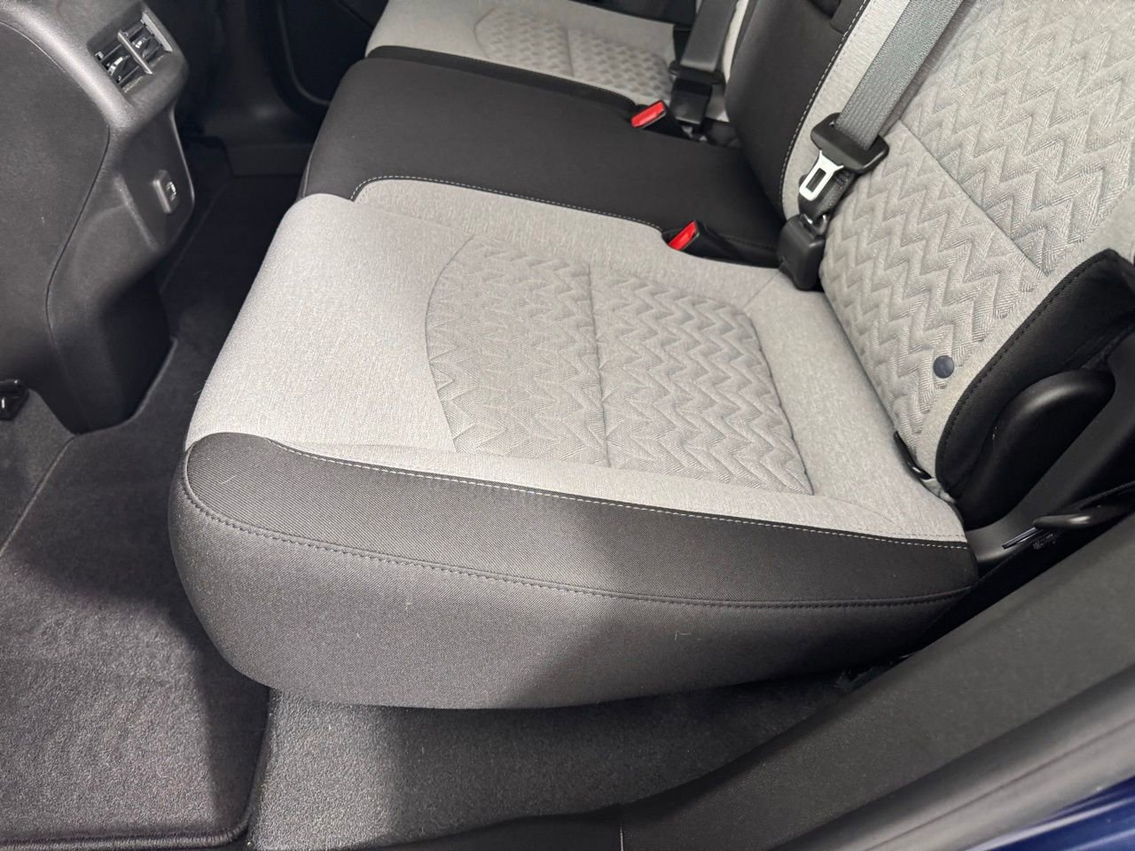 Used 2022 Chevrolet Equinox LS w/ LS Convenience Package image 25