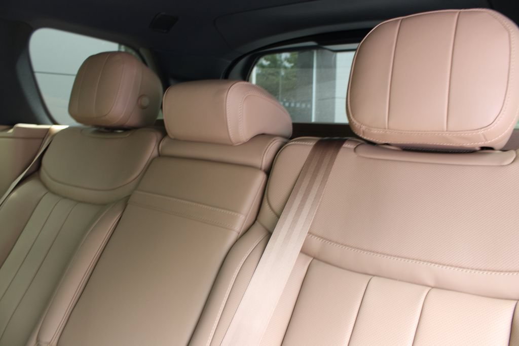 New 2027 Land Rover Range Rover SE AWD/4WD image 9