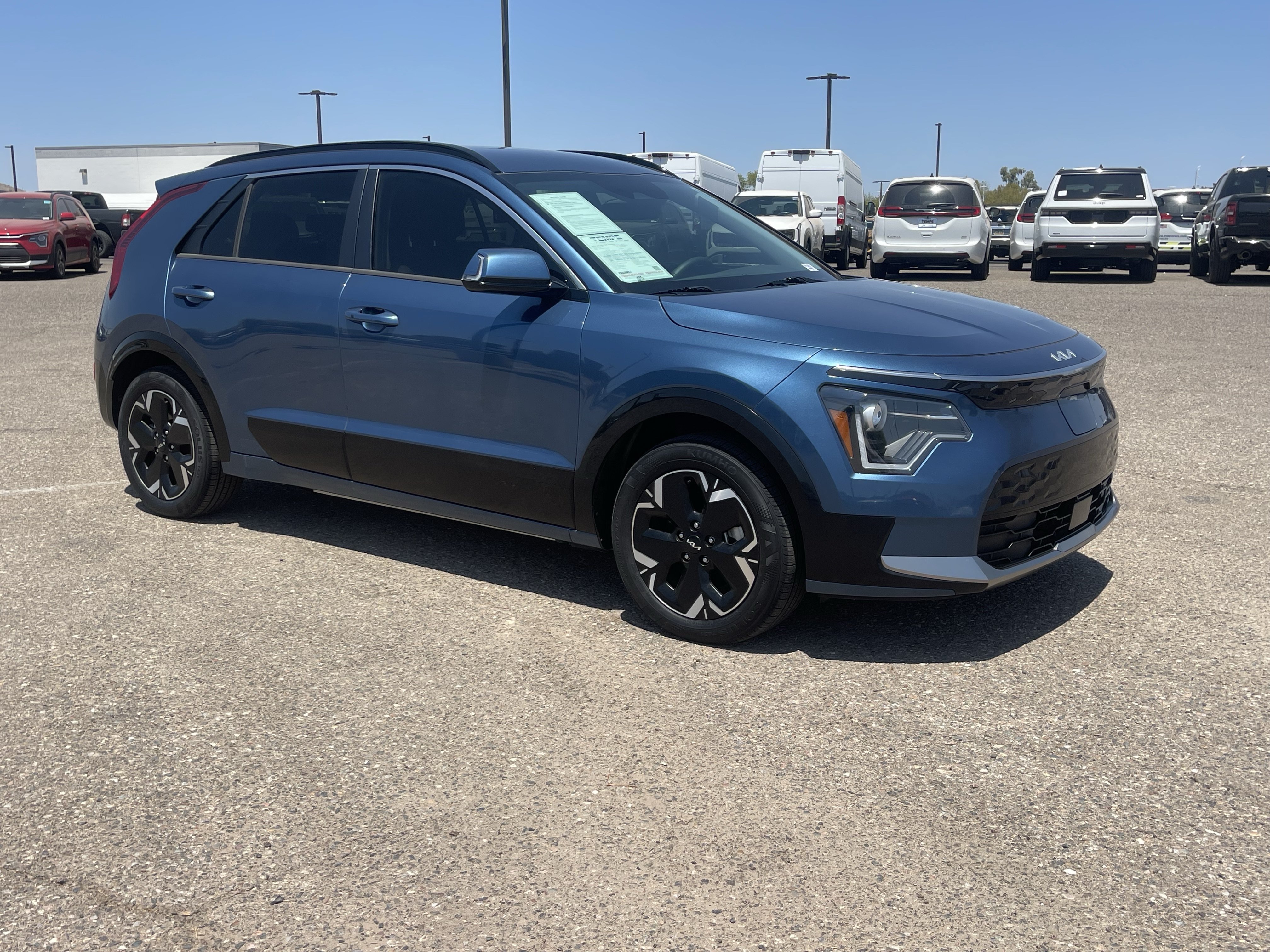 Certified 2023 Kia Niro Wind FWD image 7