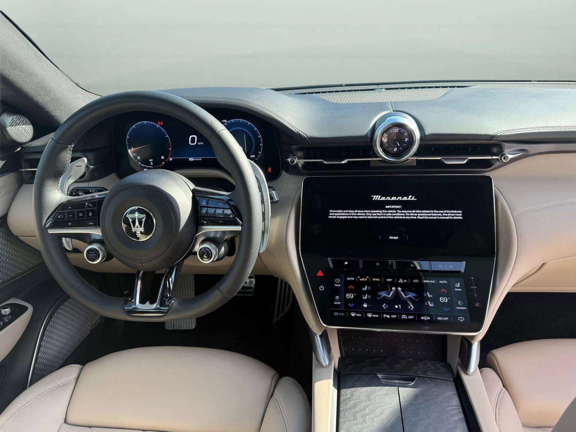 Certified 2025 Maserati GranTurismo Modena AWD/4WD image 23