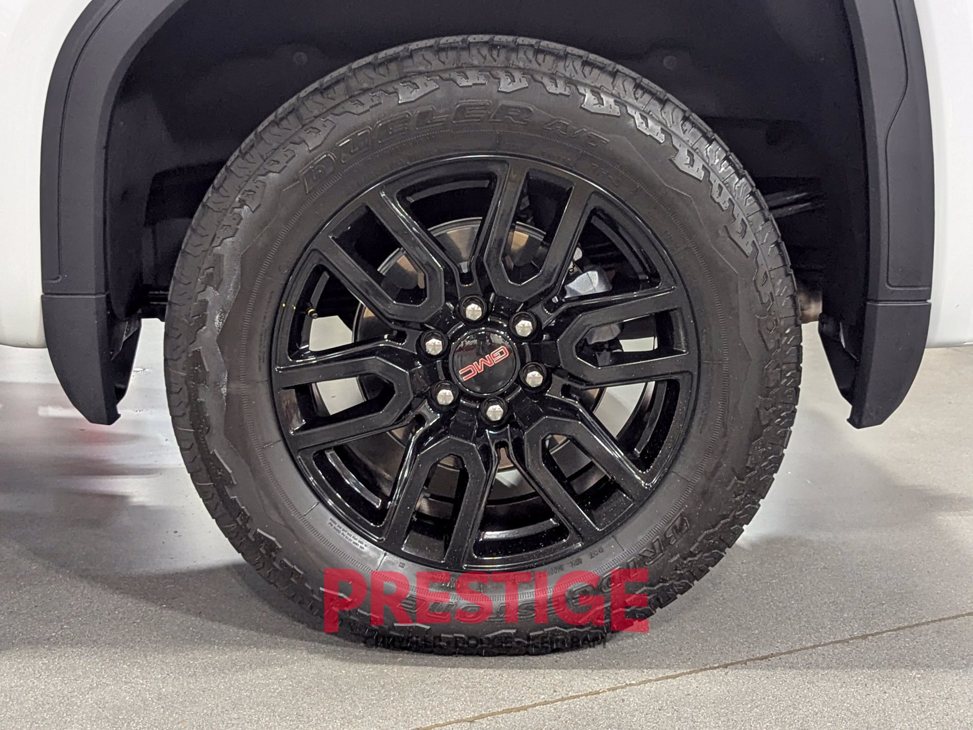 Used 2025 GMC Sierra 1500 Elevation AWD/4WD image 18