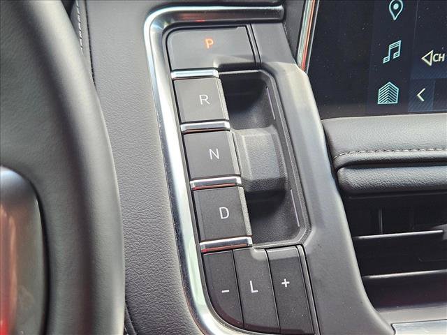 Used 2024 Chevrolet Tahoe LT w/ Luxury Package RWD image 11