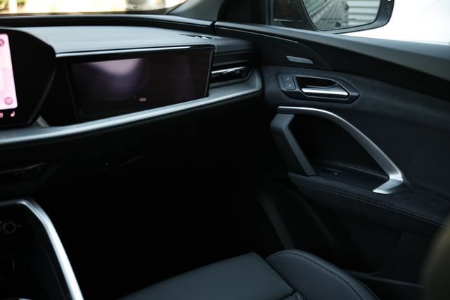 New 2026 Audi SQ5 Prestige AWD/4WD image 28