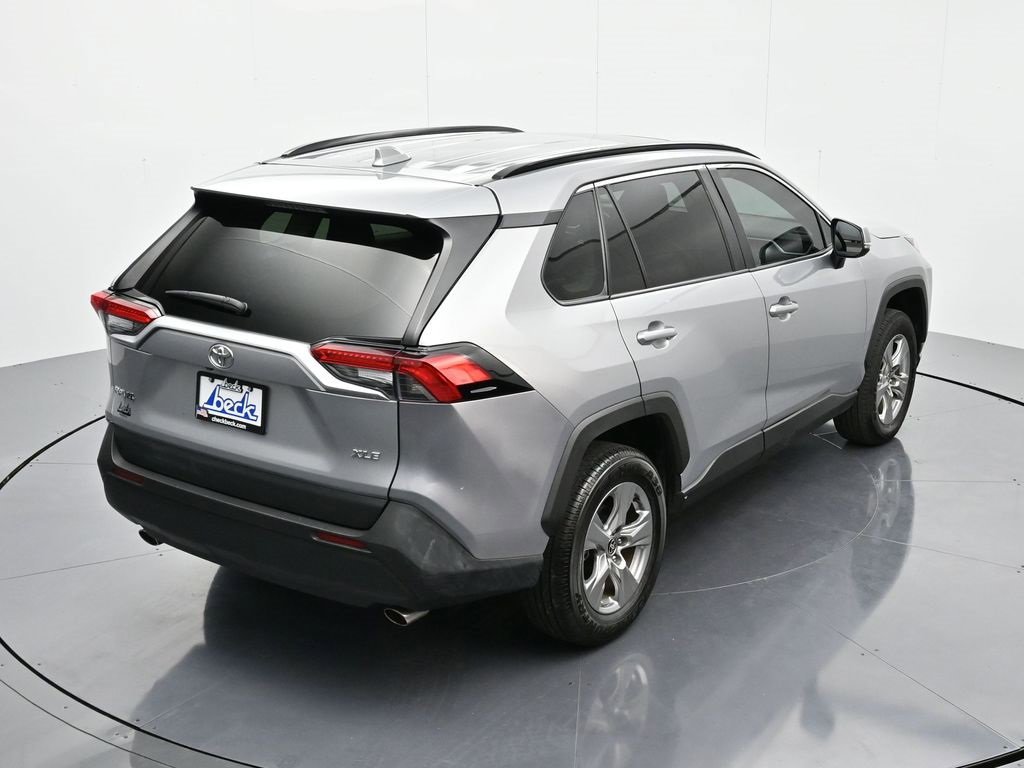 Used 2025 Toyota RAV4 XLE image 30