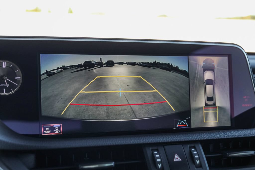 Used 2020 Lexus ES 300h w/ Accessory Package FWD image 23