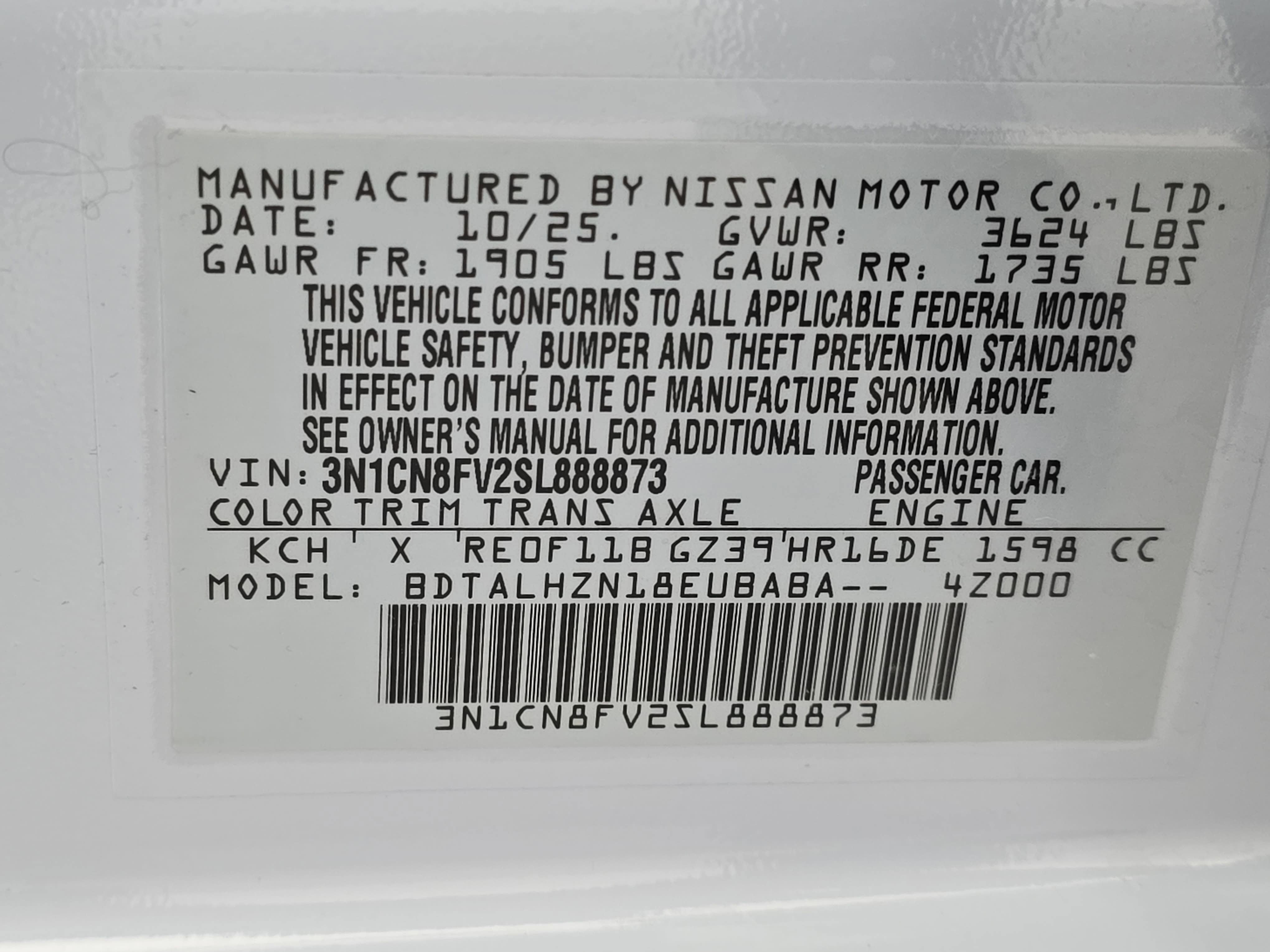 New 2025 Nissan Versa SR w/ Trunk Package FWD image 32
