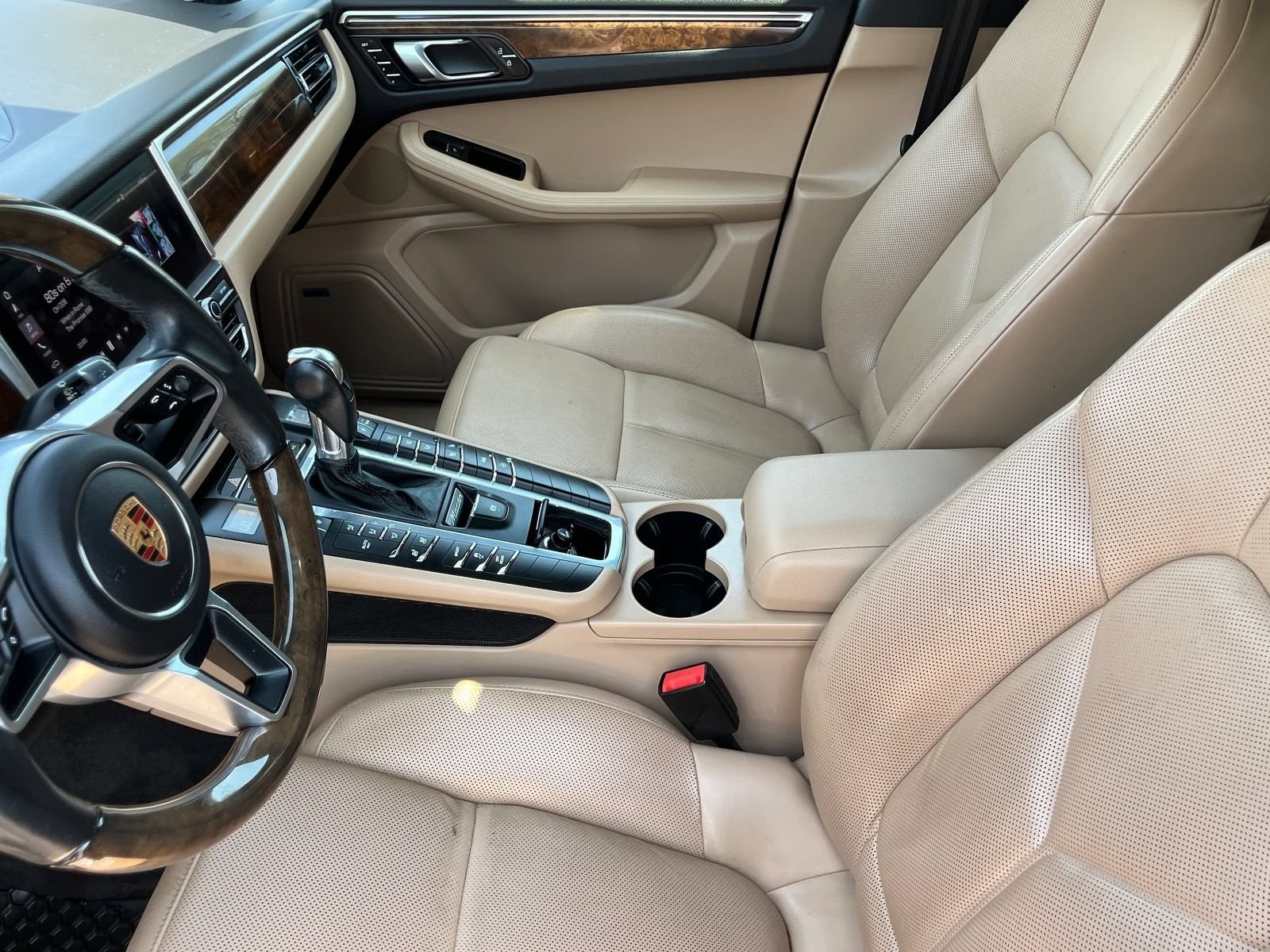 Used 2019 Porsche Macan AWD/4WD image 17