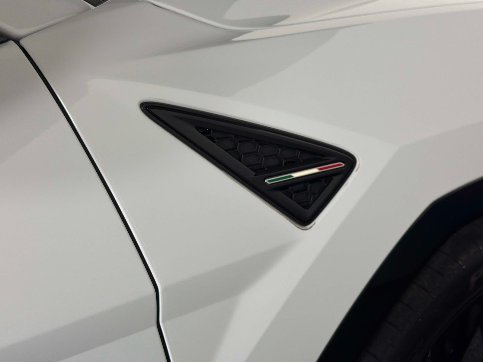 Used 2023 Lamborghini Urus S AWD/4WD image 22