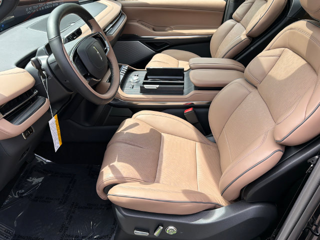 New 2027 Lincoln Navigator L Black Label AWD/4WD image 11