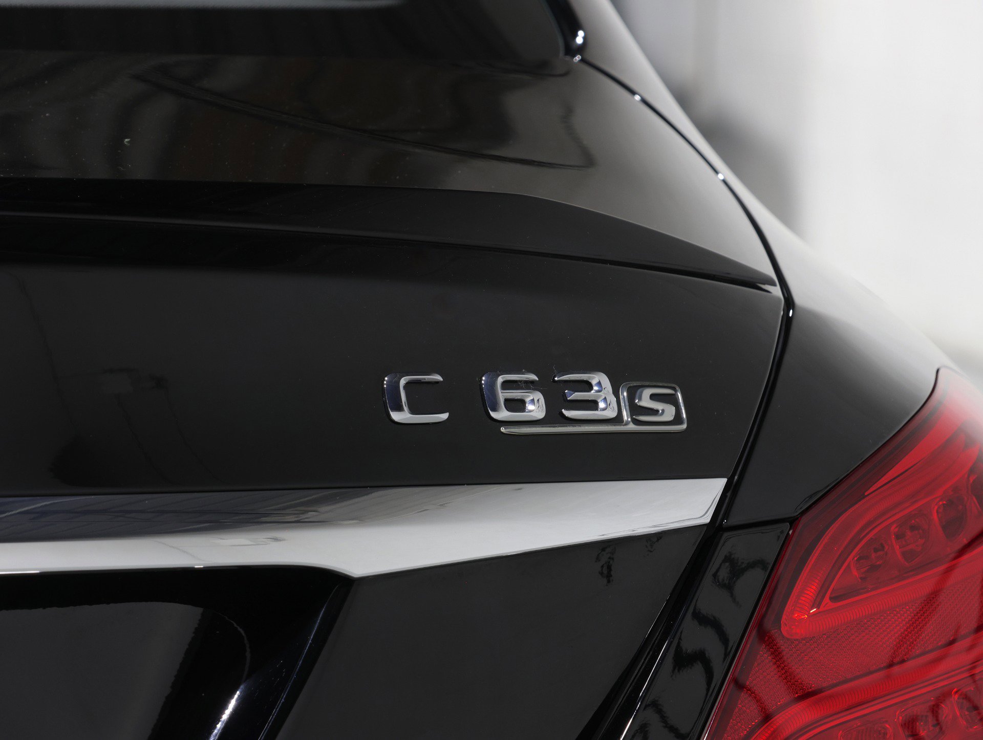 Used 2016 Mercedes-Benz C 63 AMG S image 32