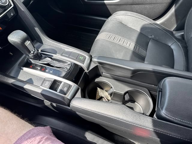 Used 2019 Honda Civic Touring image 17