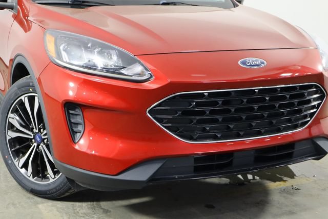Used 2022 Ford Escape SE w/ SE Sport Appearance Package FWD image 42