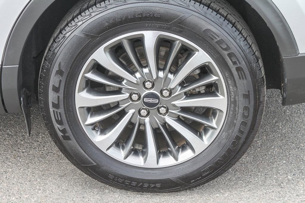 Used 2019 Lincoln Nautilus Select w/ Cargo Utility Package image 13