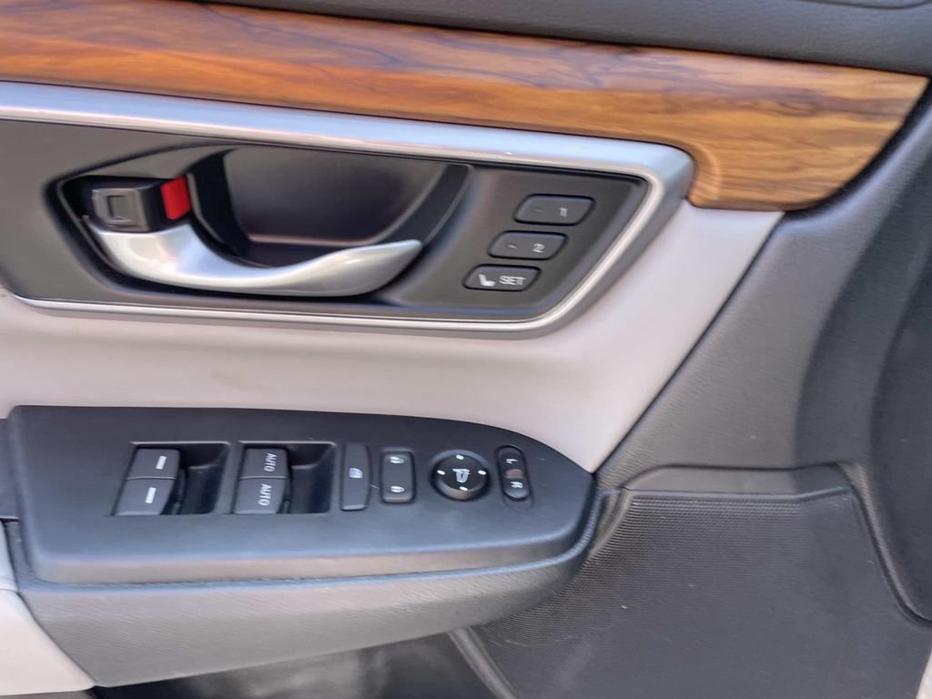 Used 2017 Honda CR-V EX-L image 12