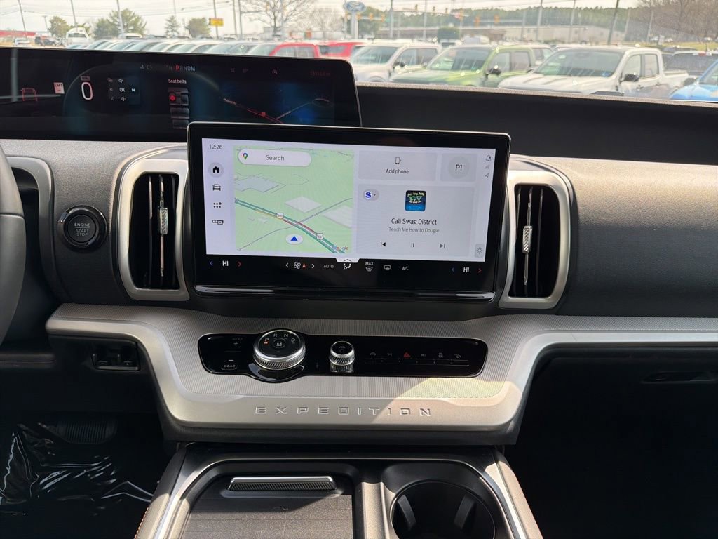 Certified 2025 Ford Expedition Active image 27