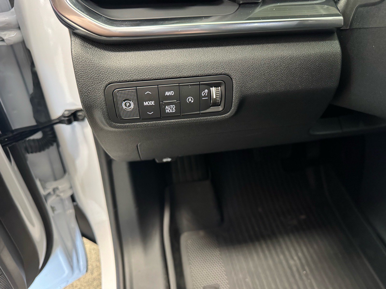 New 2027 GMC Terrain Elevation w/ Elevation Premium Package AWD/4WD image 17