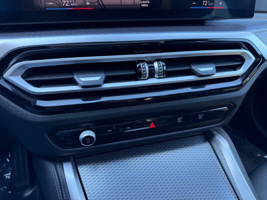 Used 2023 BMW i4 eDrive40 w/ M Sport Package image 29