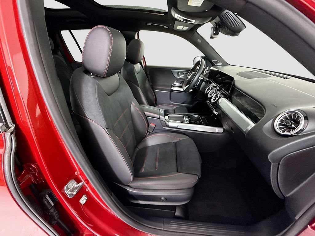 Certified 2024 Mercedes-Benz GLB 250 image 20