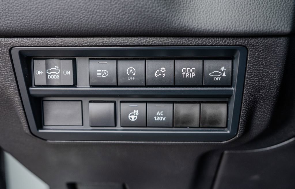 Used 2025 Toyota Tundra Limited image 45