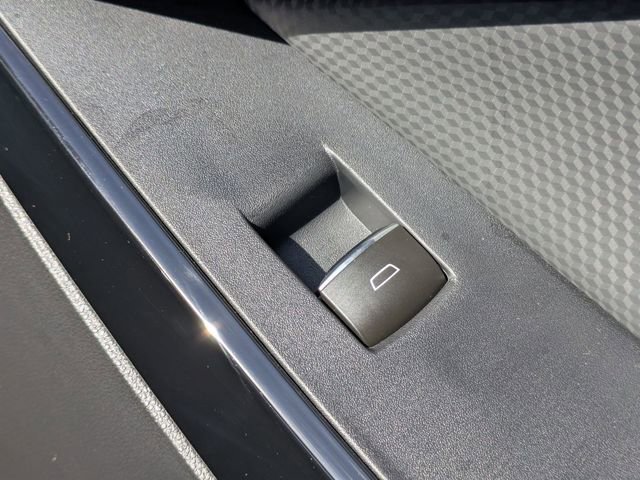 New 2026 Chevrolet Equinox RS w/ Convenience Package III FWD image 38