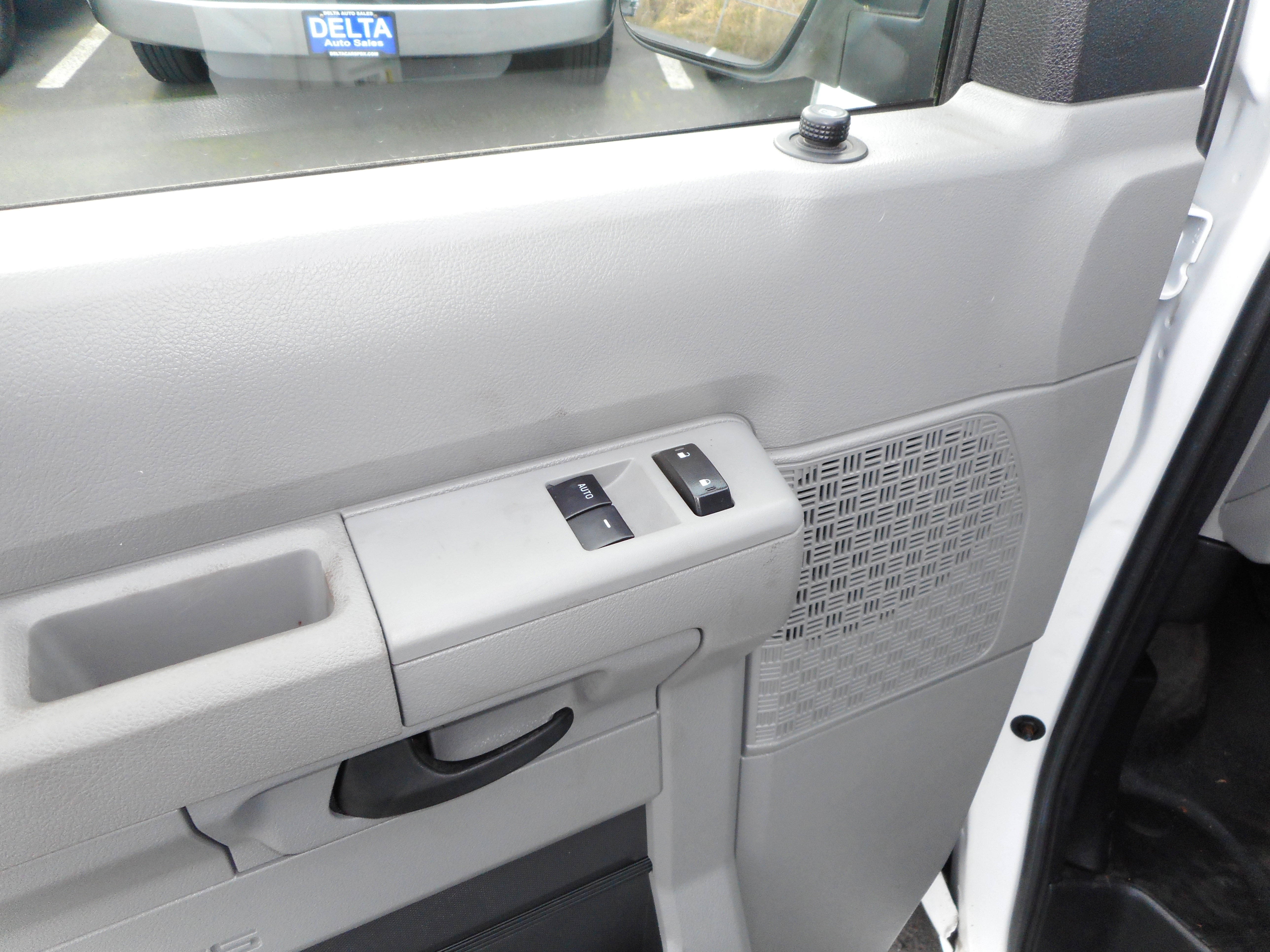 Used 2013 Ford E-350 and Econoline 350 Super Duty w/ Commercial Cargo Van Pkg image 15