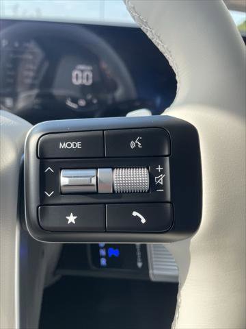 New 2025 Hyundai Santa Fe SEL image 20