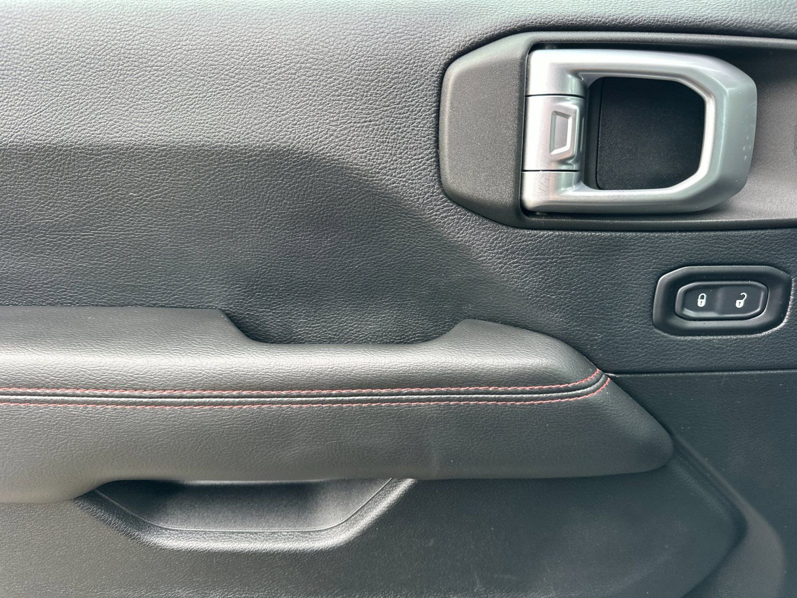 Used 2019 Jeep Wrangler Unlimited Rubicon image 11