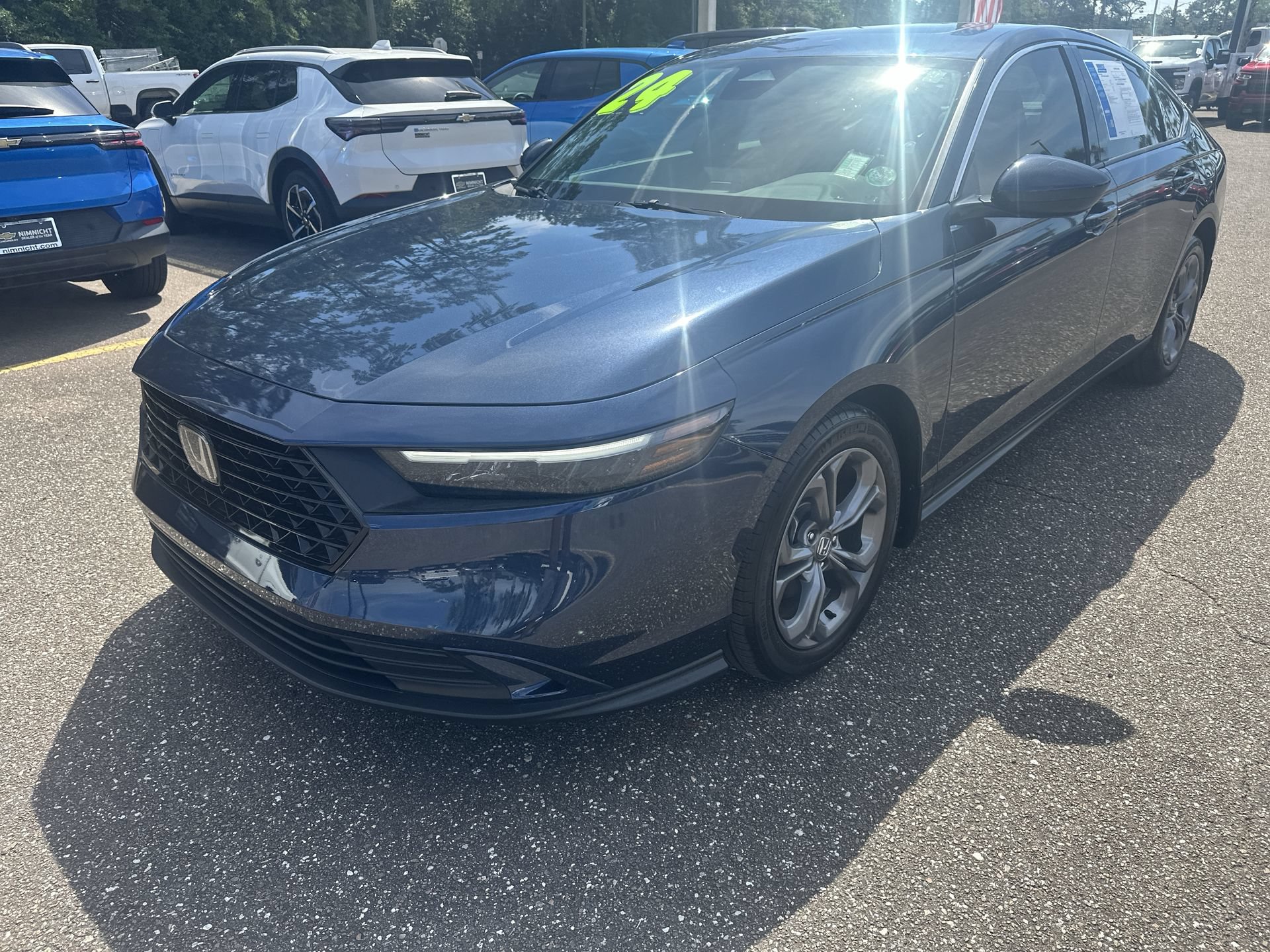 Used 2024 Honda Accord EX image 12