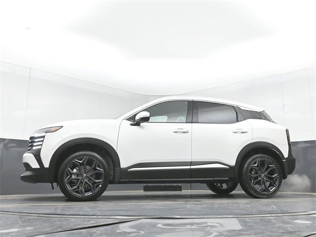 Used 2025 Nissan Kicks SR image 47